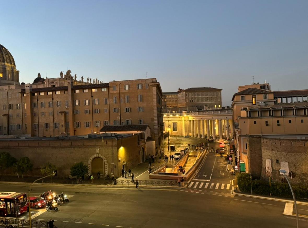 2B Appartamento A San Pietro Rome Luaran gambar